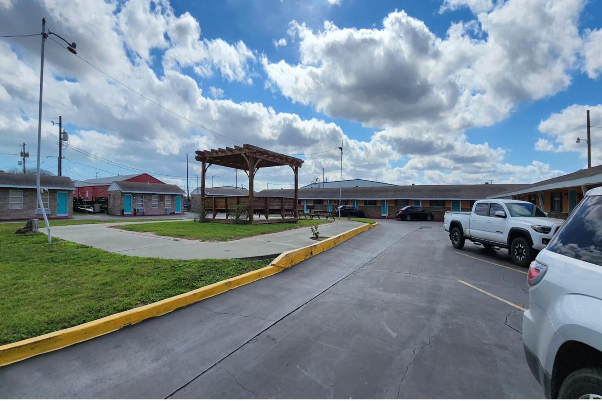 Gulfway Motel By Oyo Near Airport I 37 คอร์ปัสคริสตี ภายนอก รูปภาพ
