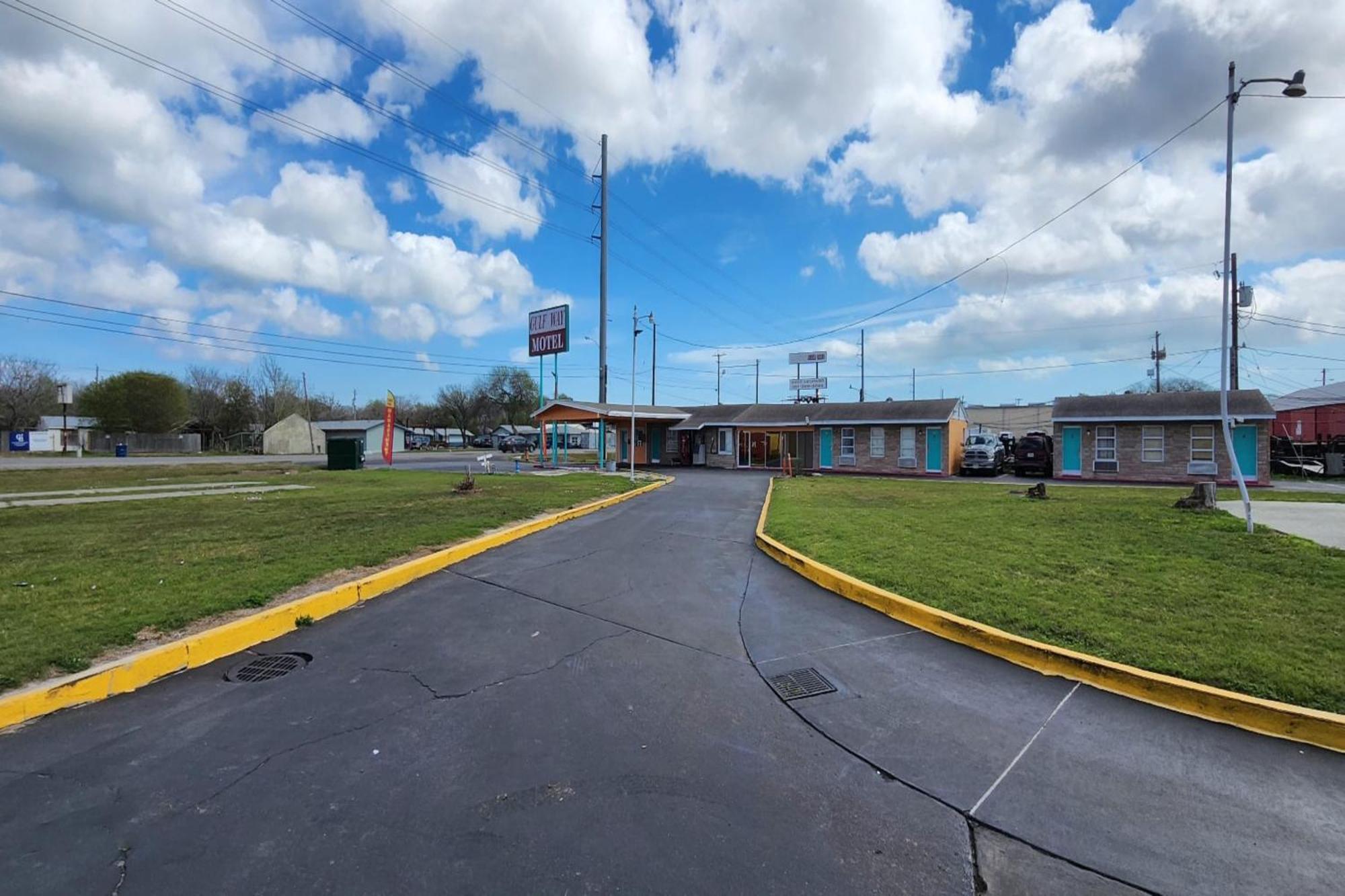 Gulfway Motel By Oyo Near Airport I 37 คอร์ปัสคริสตี ภายนอก รูปภาพ